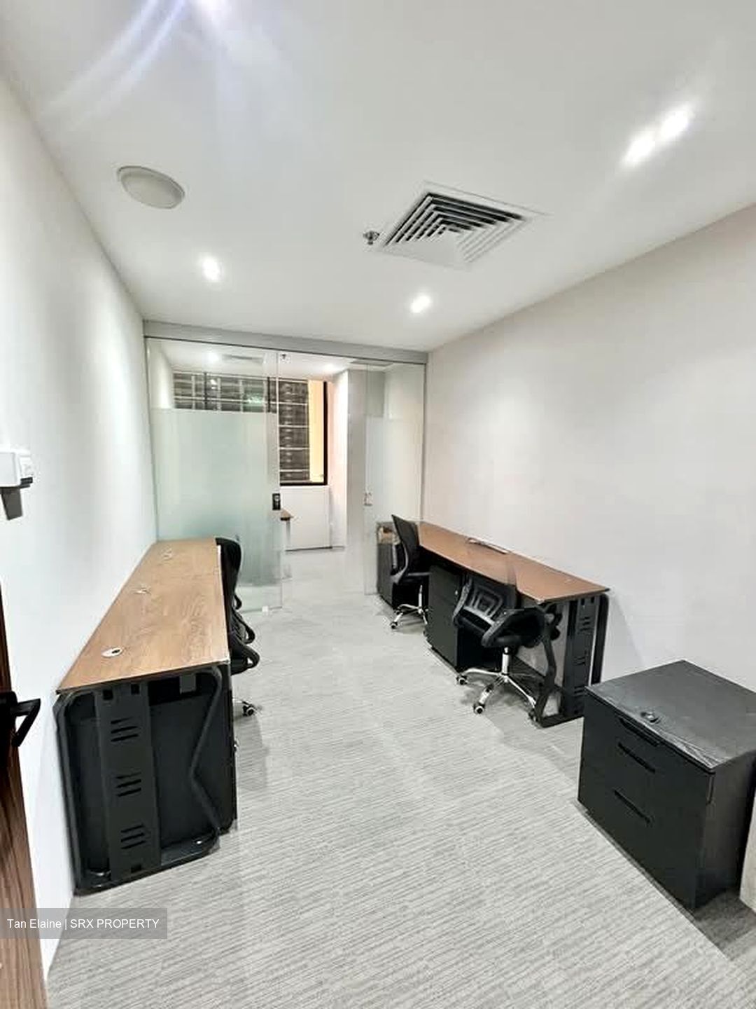 International Plaza (D2), Office #568264211